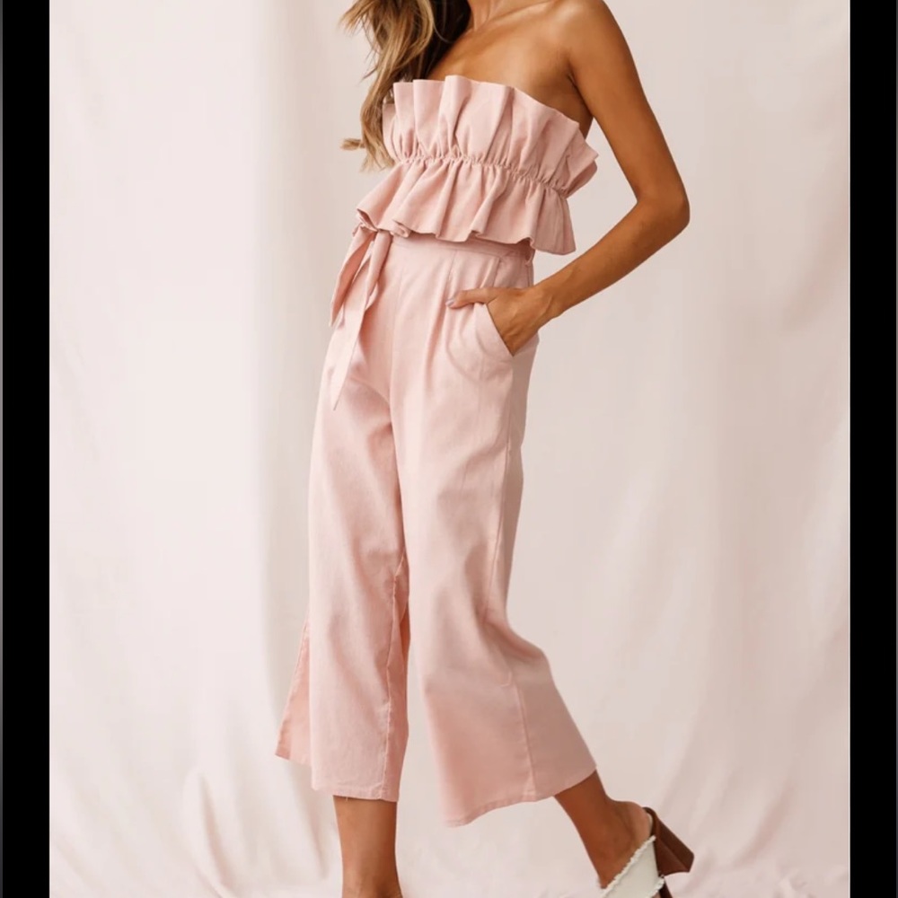 Selfie Leslie Thea ruffle jumpsuit